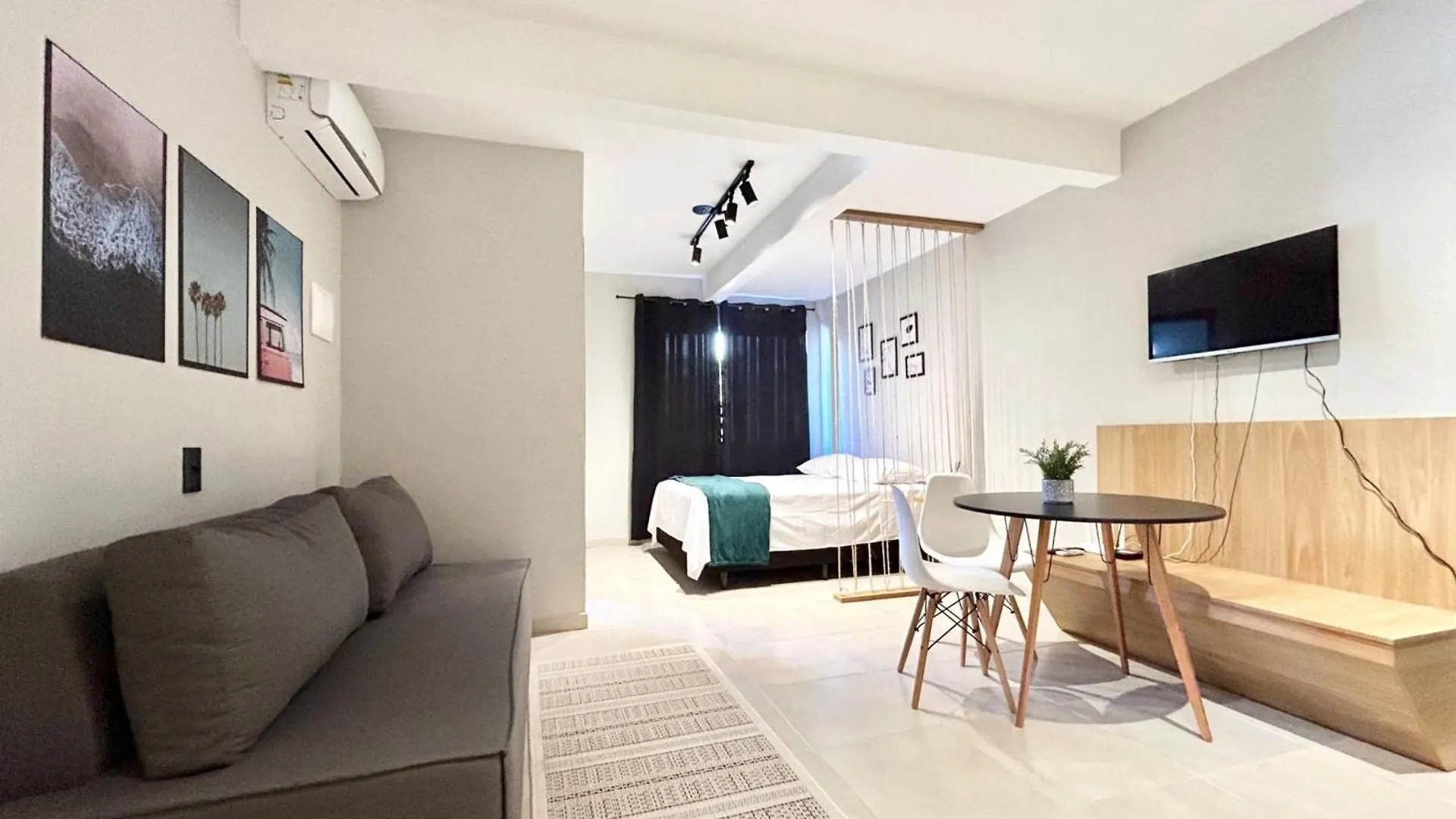Διαμέρισμα 002 - Apartamento Monoambiente Em Lindo Residencial Com Piscina Na Praia De Bombas Bombinhas