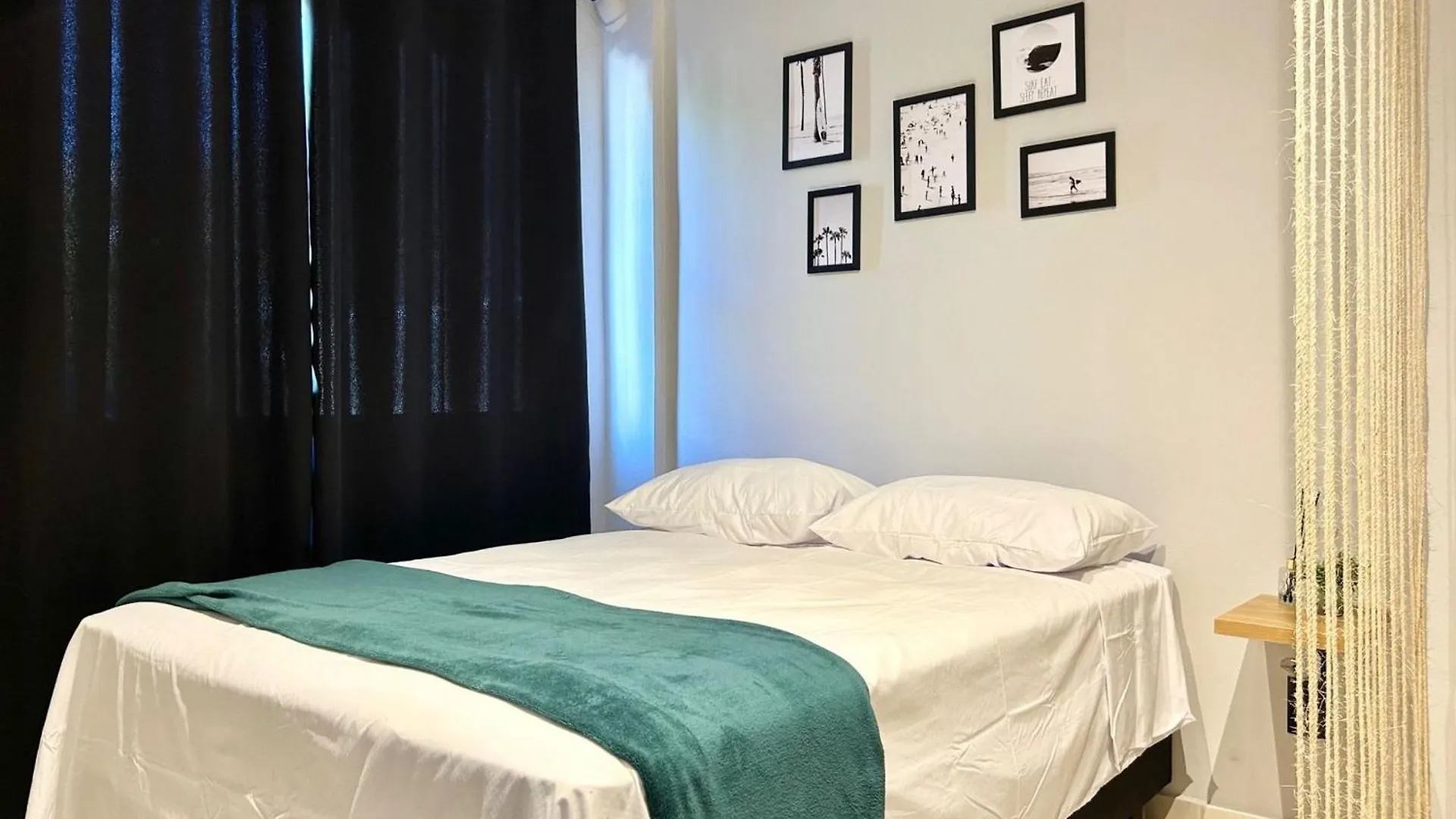 002 - Apartamento Monoambiente Em Lindo Residencial Com Piscina Na Praia De Bombas Bombinhas Brazil